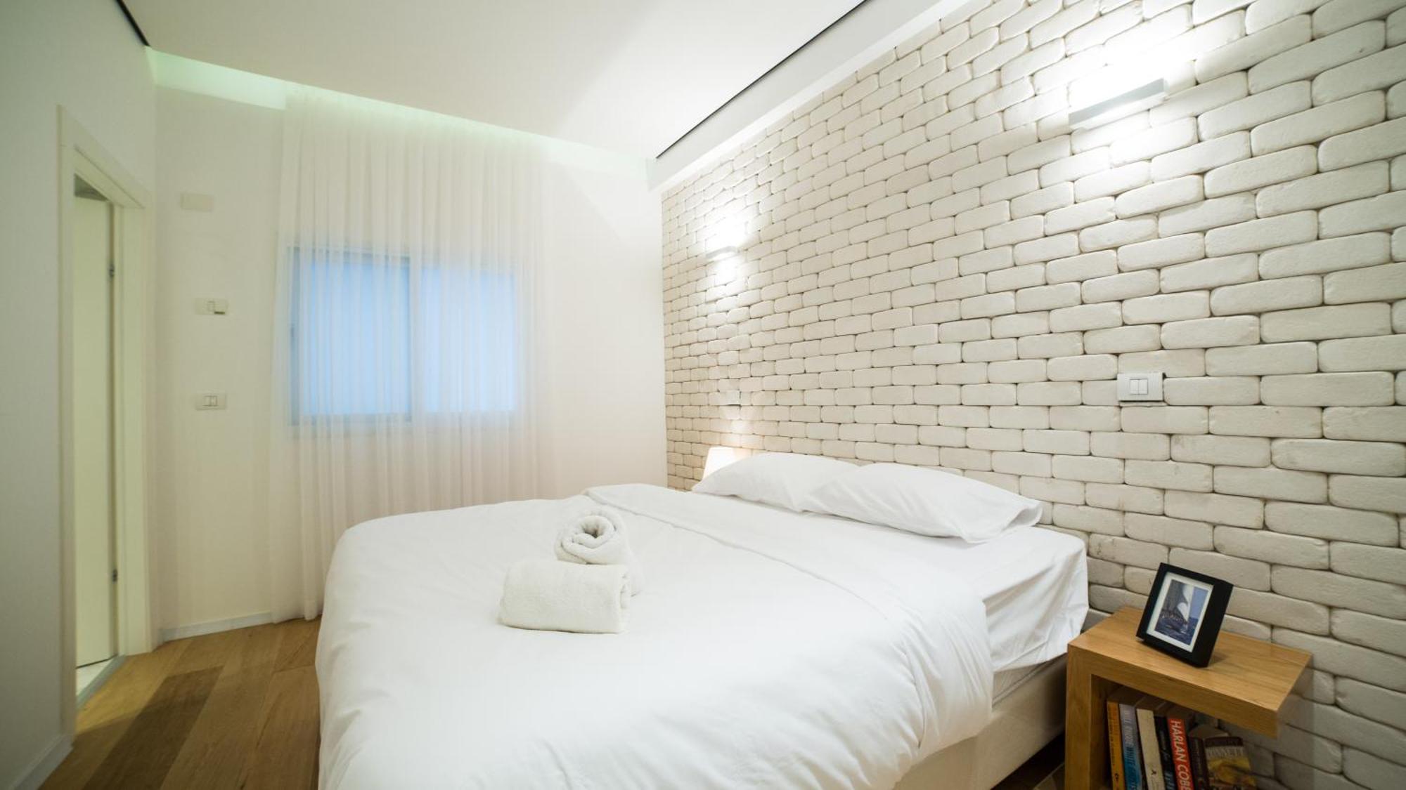 Beach Apartments Tlv - Exclusive Tel Aviv Room photo